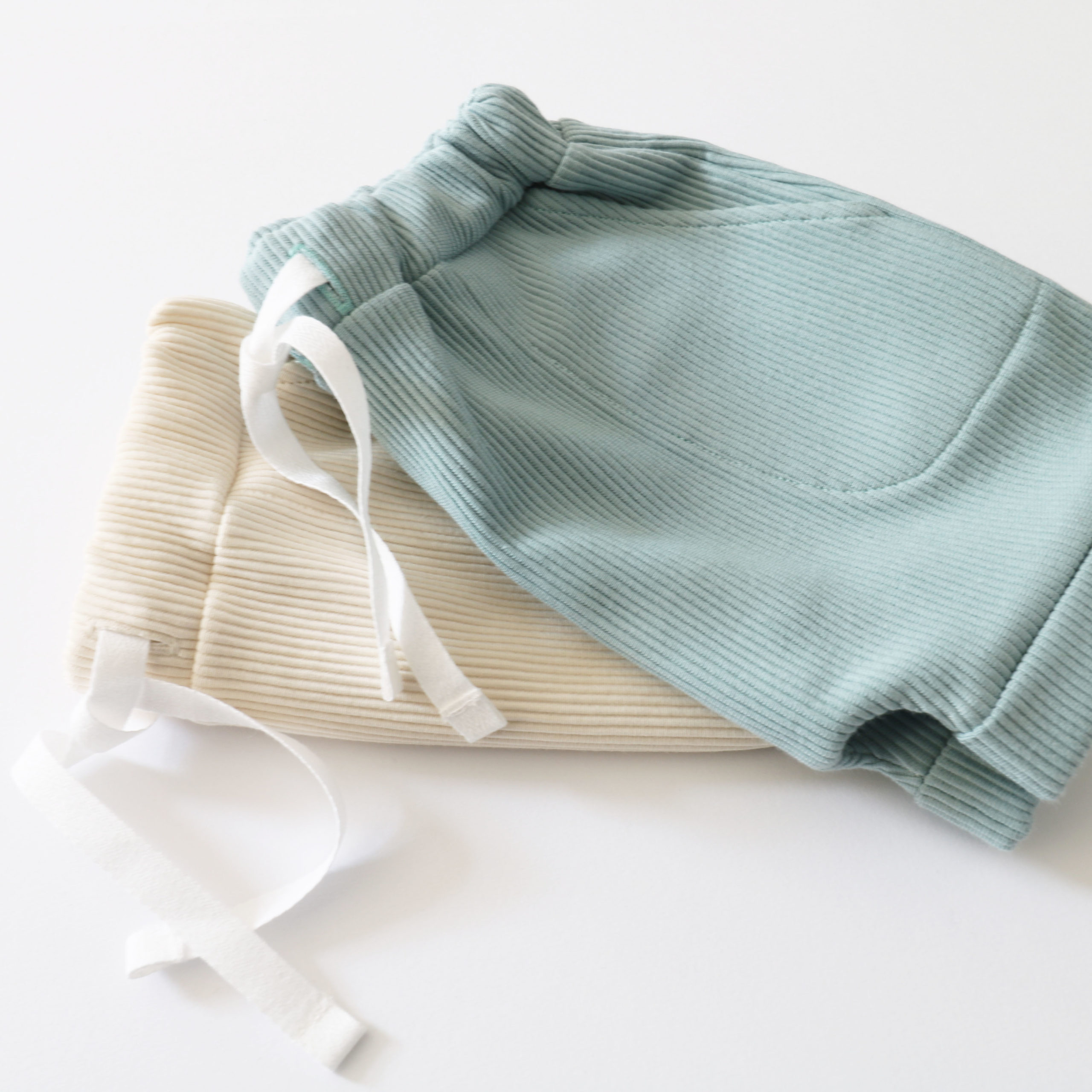 SHORT BEIGE – Image 4