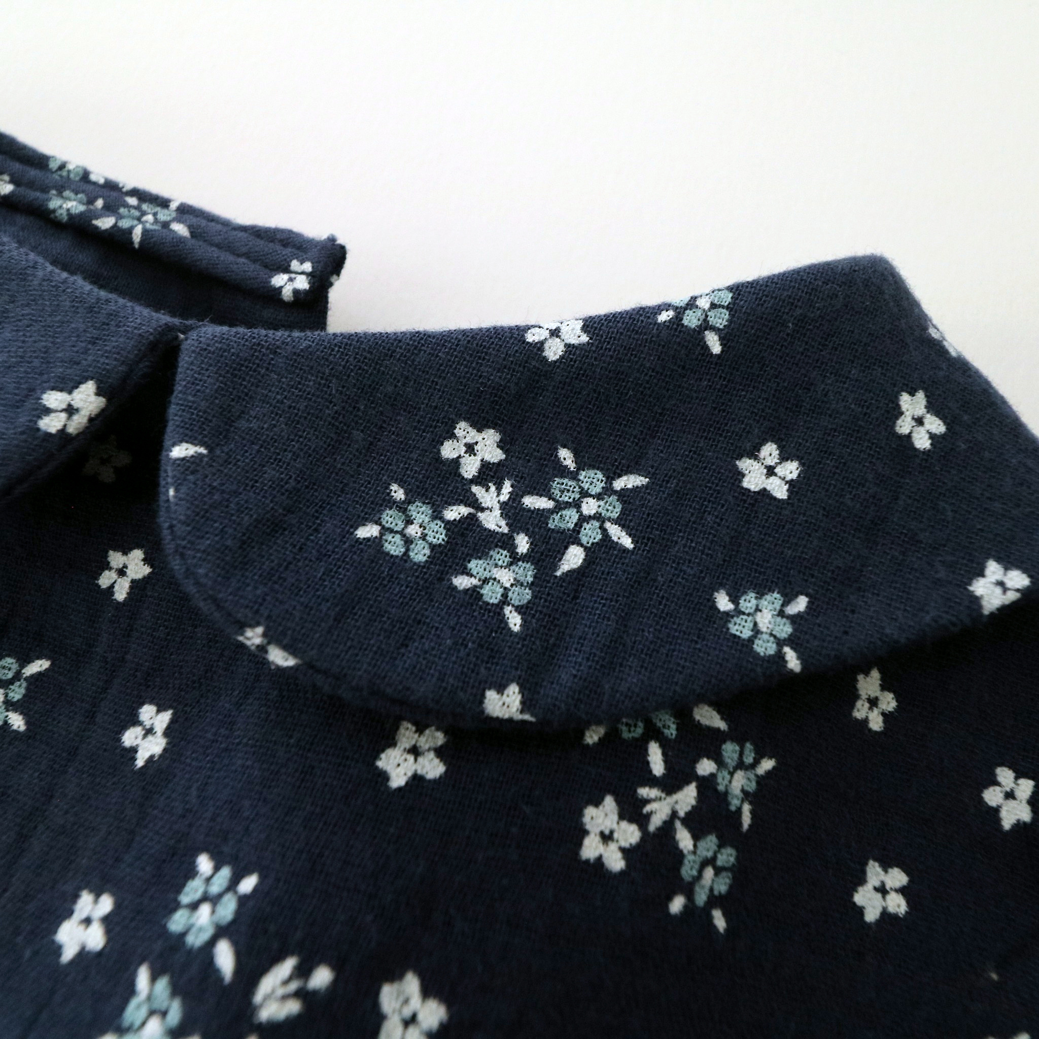 BLOUSE FLEURS BLEUES – Image 2