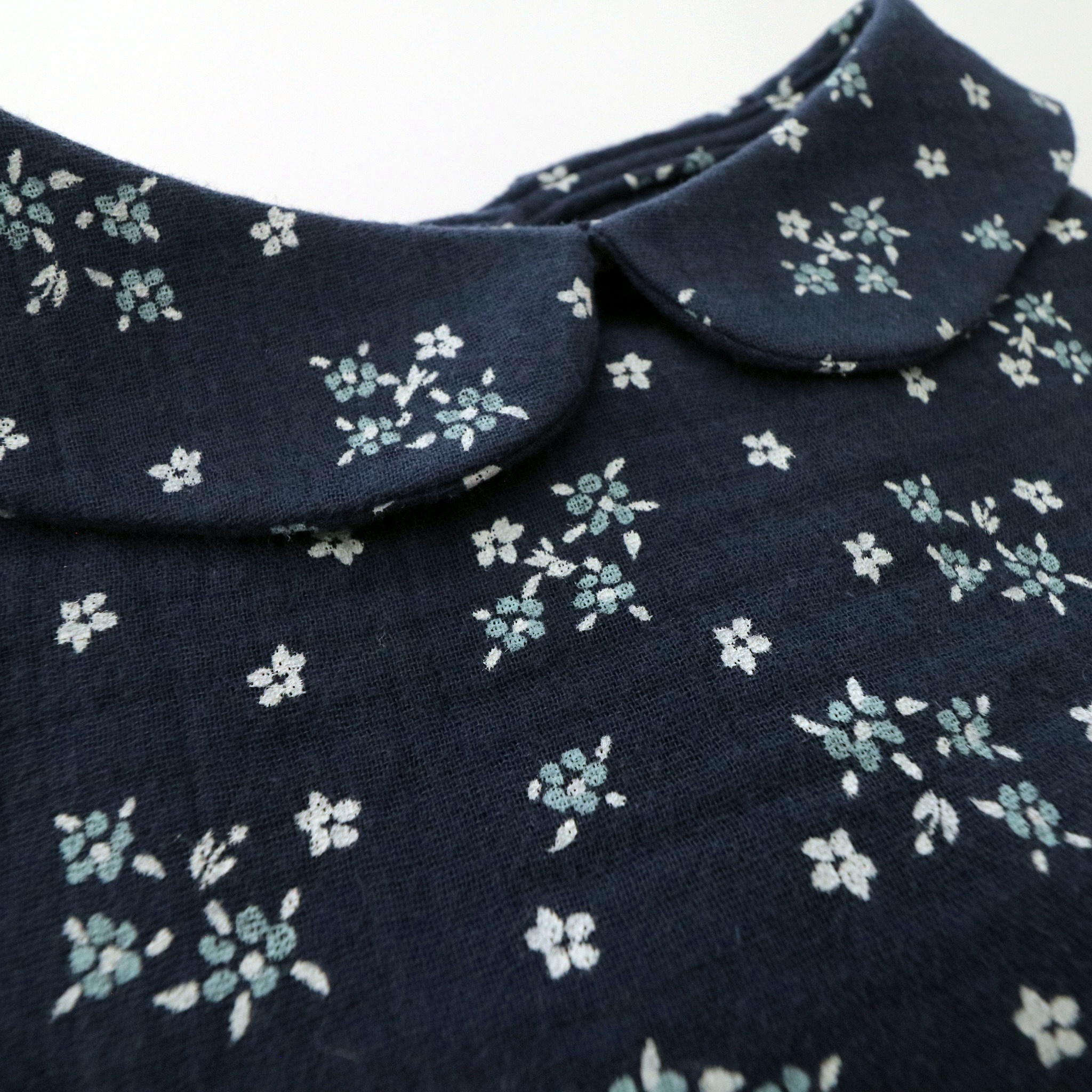 BLOUSE FLEURS BLEUES – Image 3